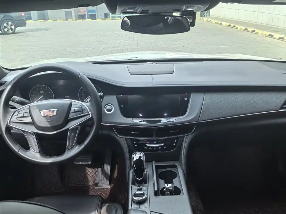 Cadillac CT6