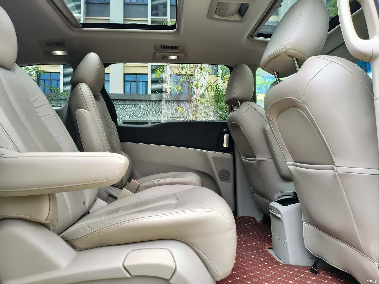Buick GL8, 2015 9