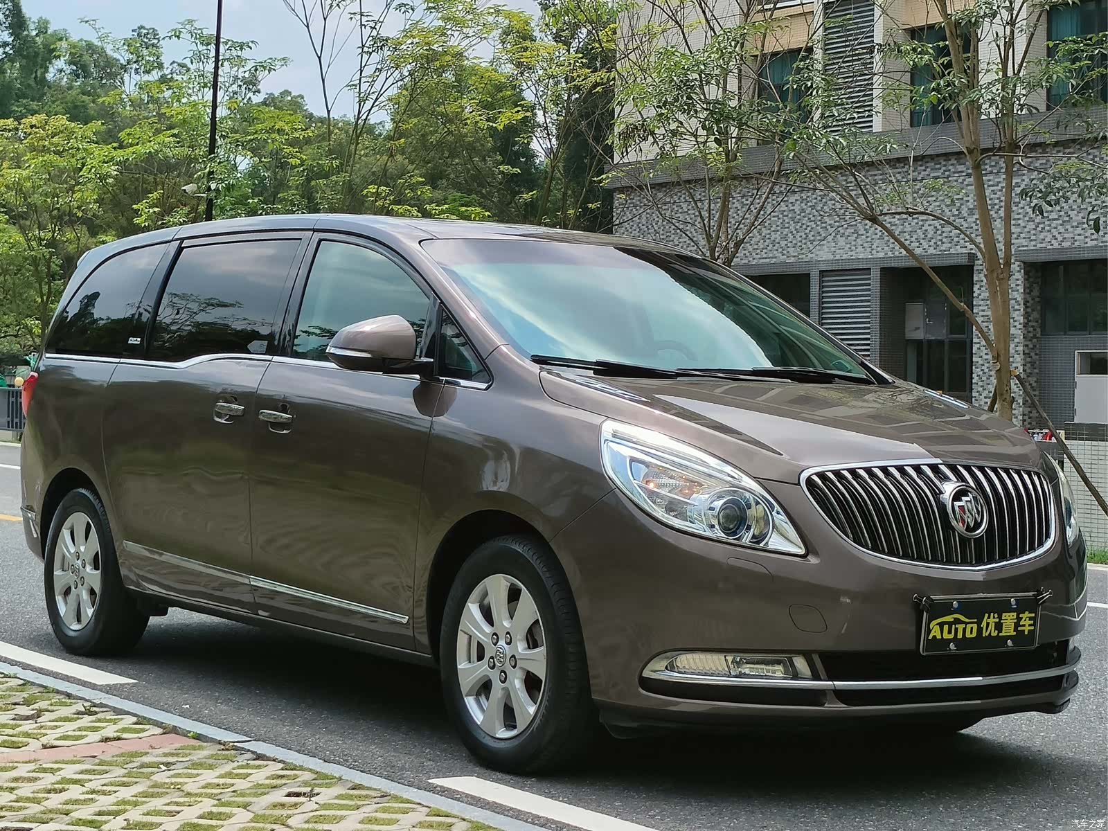Buick GL8, 2015 11
