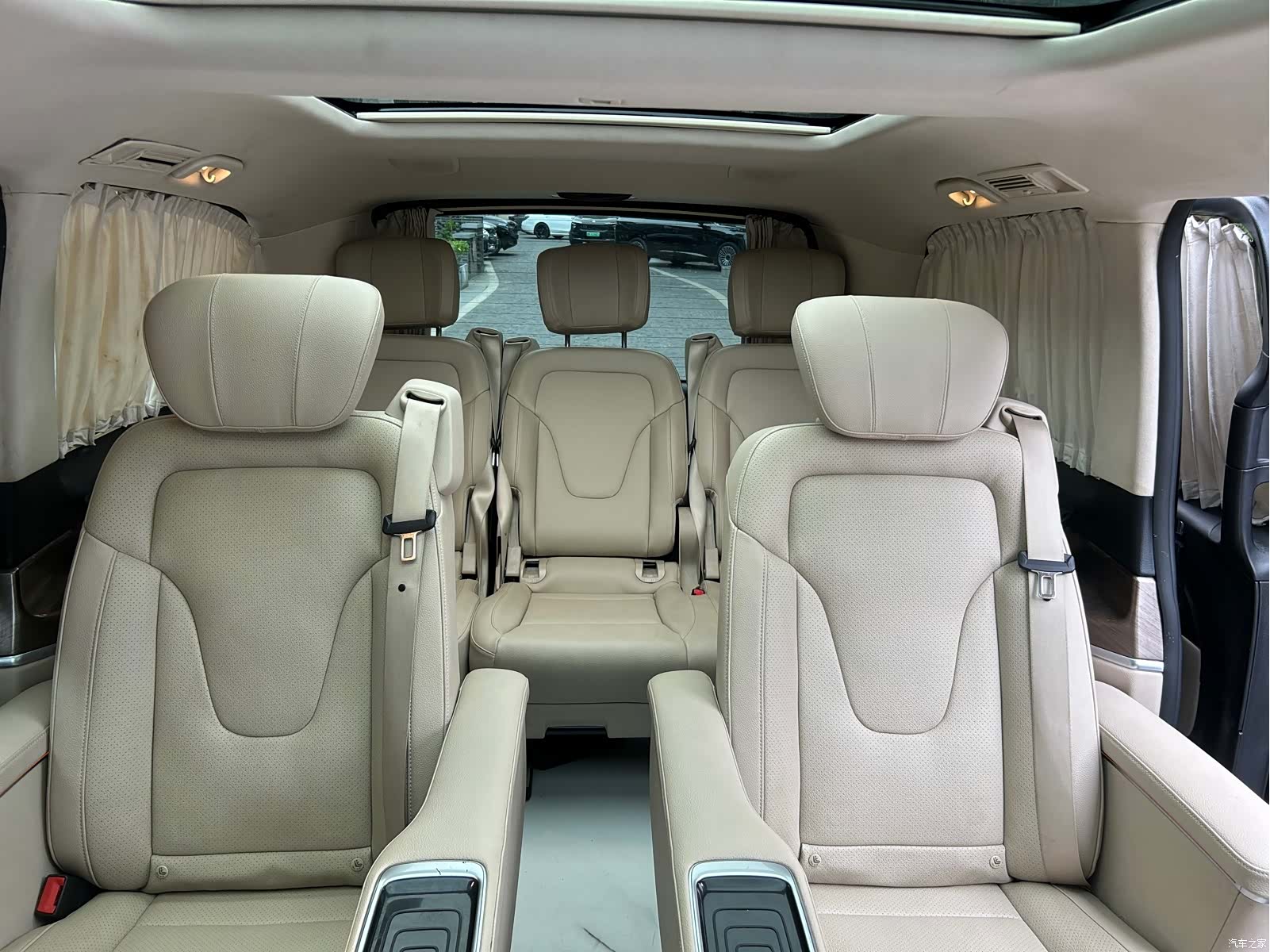 Mercedes-Benz V-Class, 2022 9