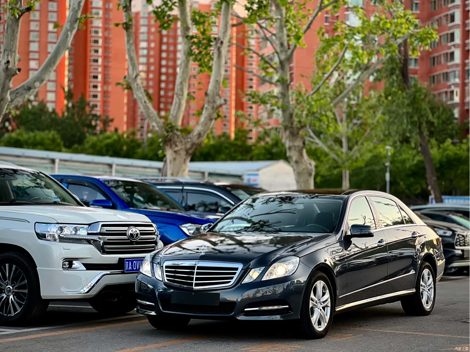 Mercedes-Benz E-Class, 2011 1