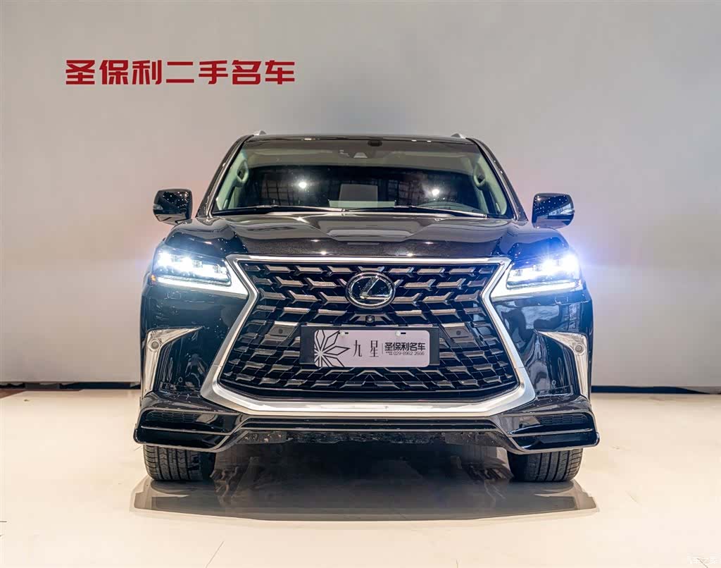 Lexus LX, 2022 2