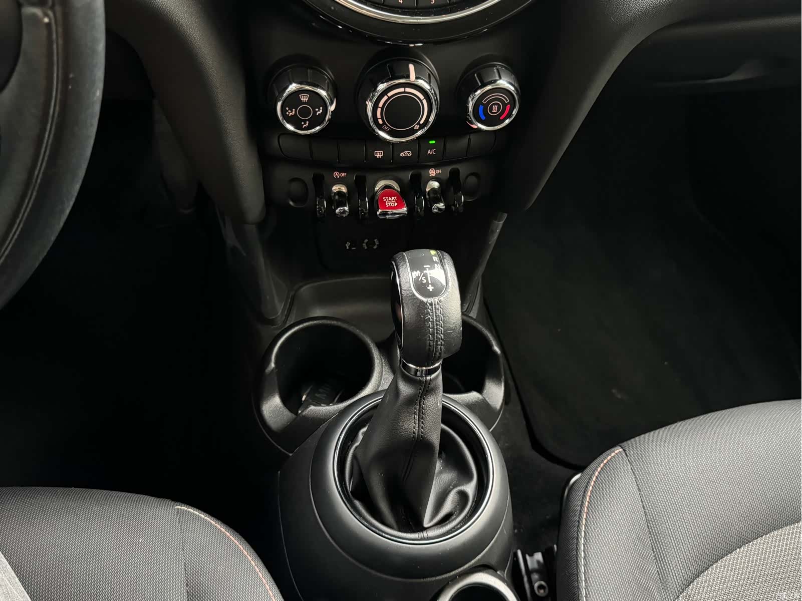 Mini ONE, 2015 12