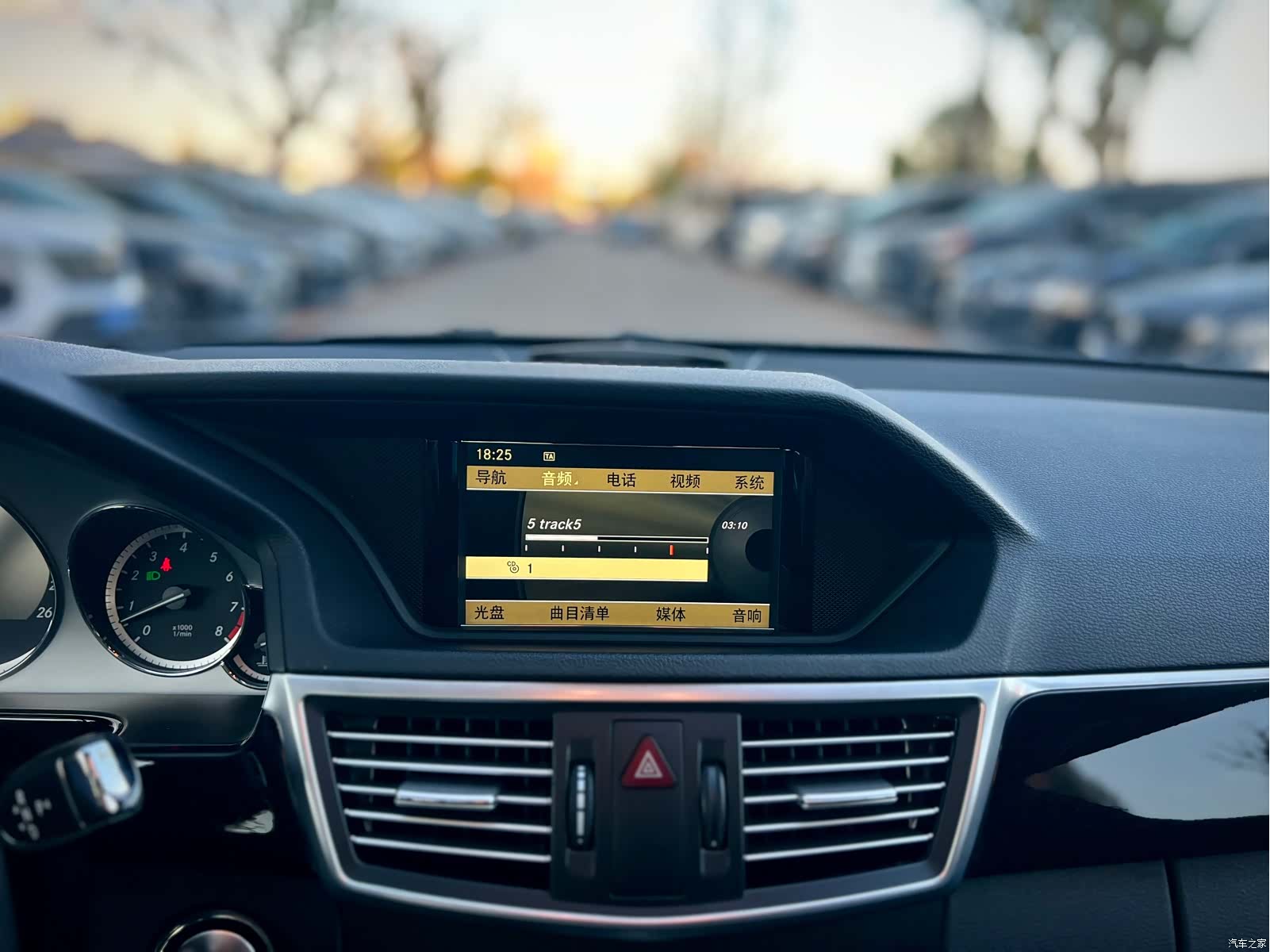 Mercedes-Benz E-Class, 2011 15