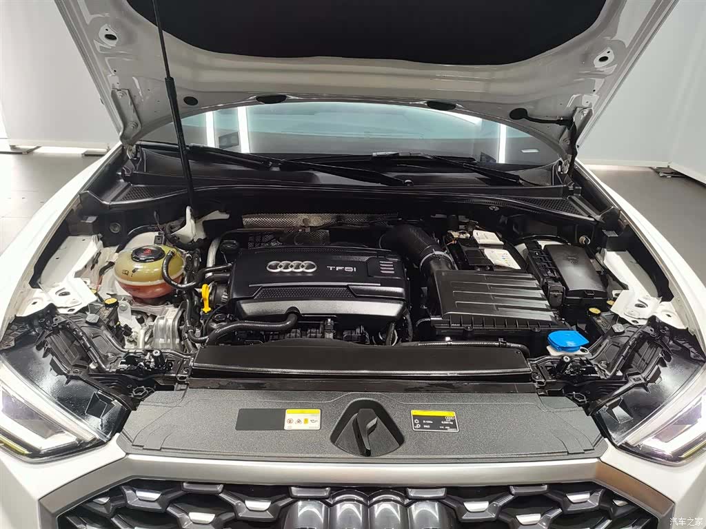Audi Q3, 2021 8