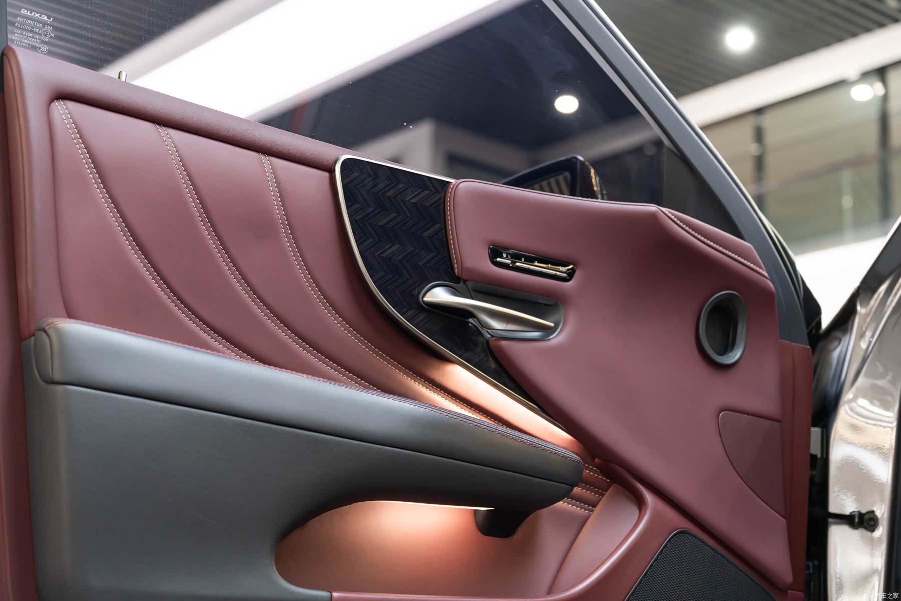 Lexus LS, 2020 21
