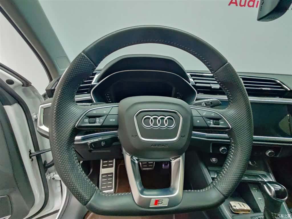 Audi Q3, 2021 24