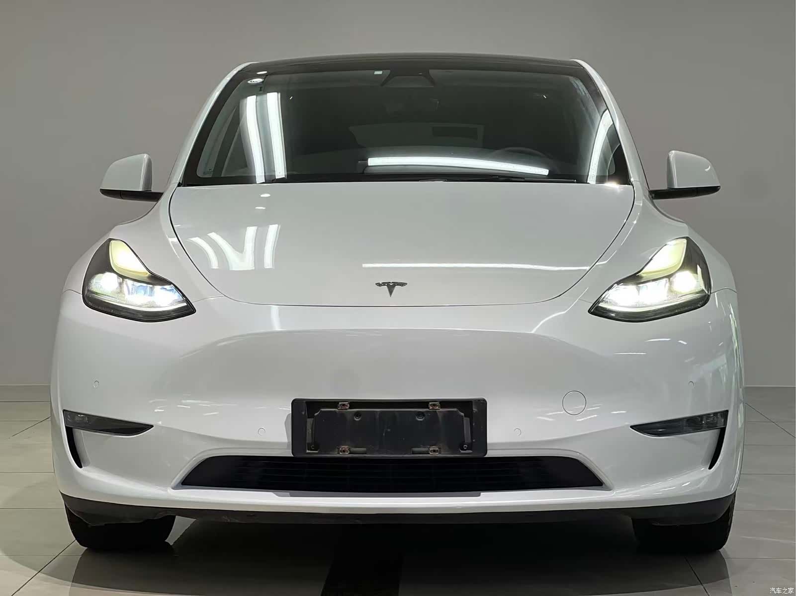 Tesla Model Y, 2021 2