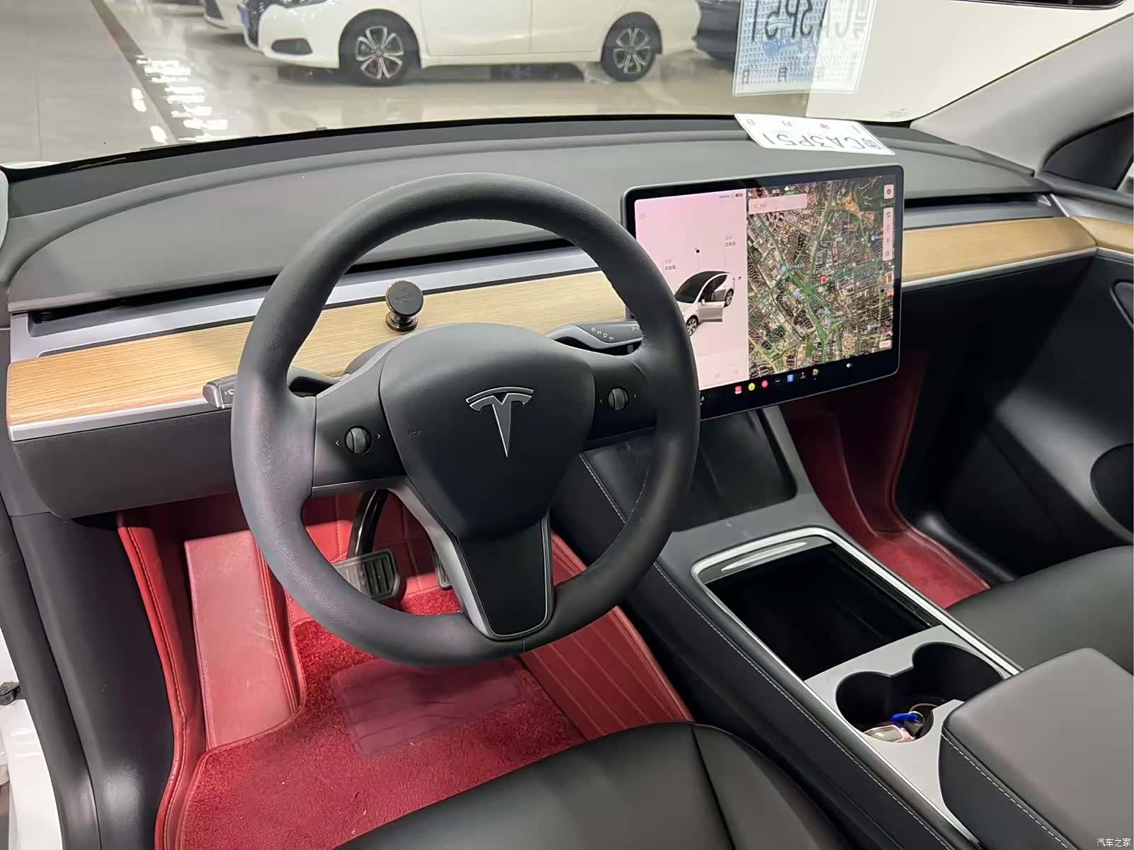 Tesla Model Y, 2021 4