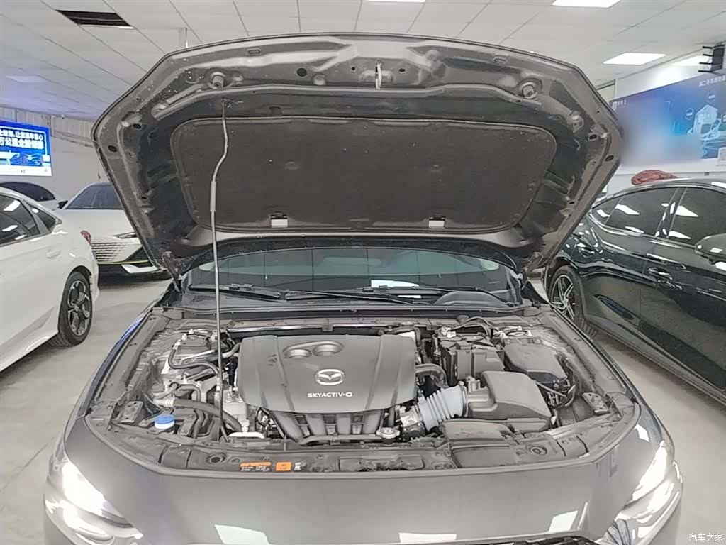 Mazda Mazda3, 2024 10