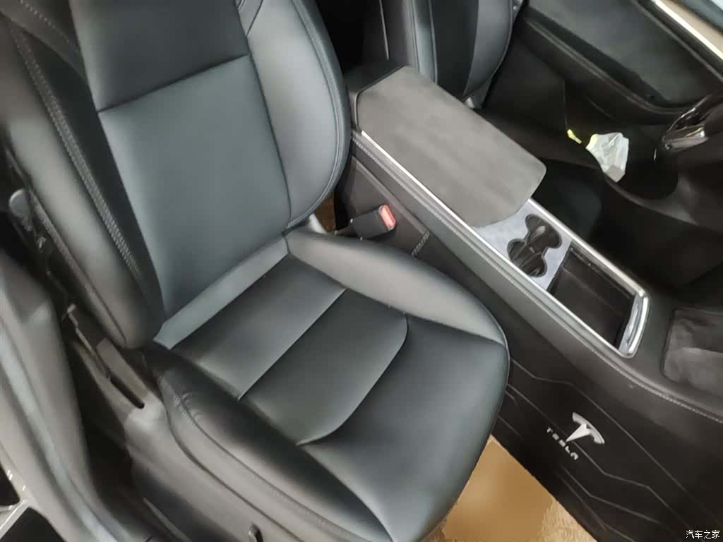 Tesla Model Y, 2022 25
