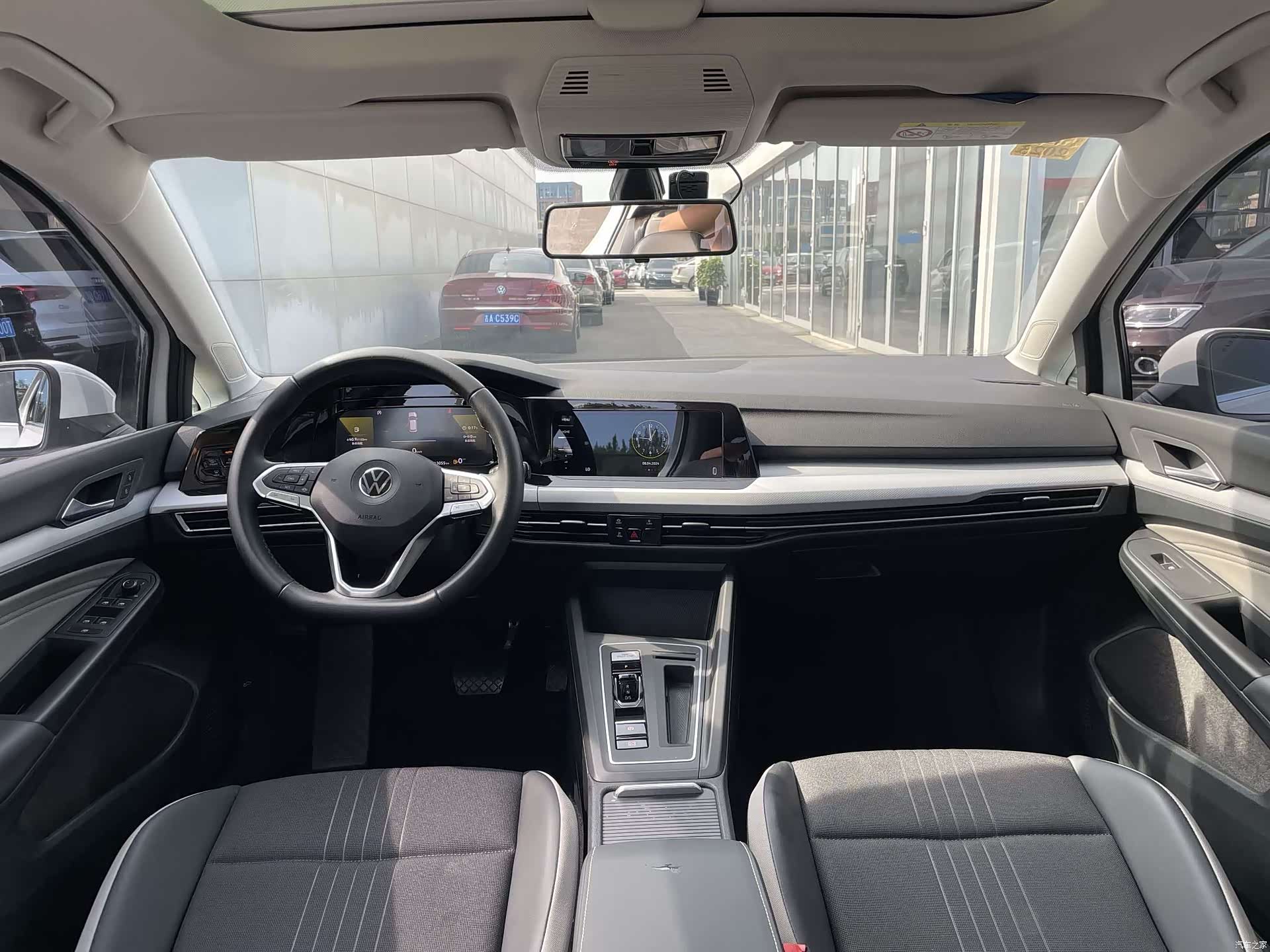 Volkswagen Golf, 2020 10