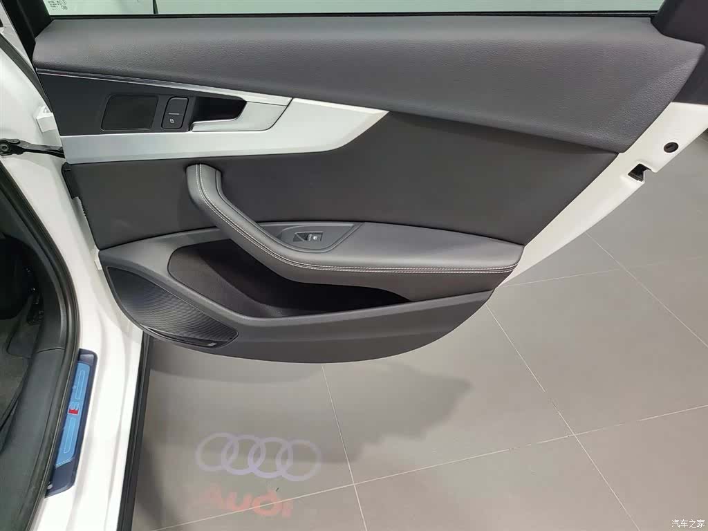 Audi A4L, 2023 18