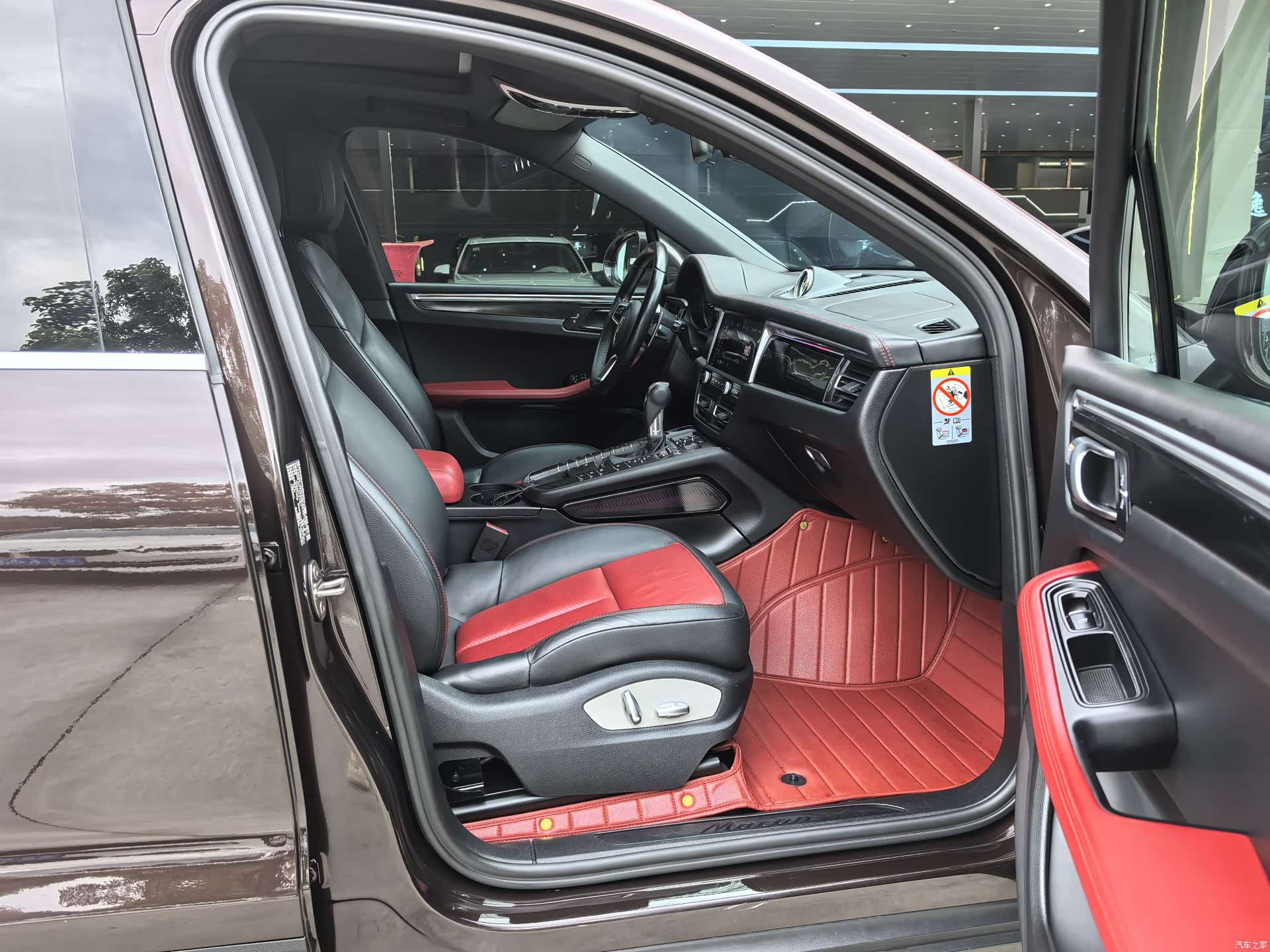 Porsche Macan, 2022 7