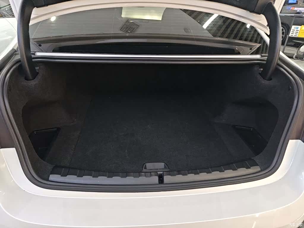 BMW i3, 2024 19