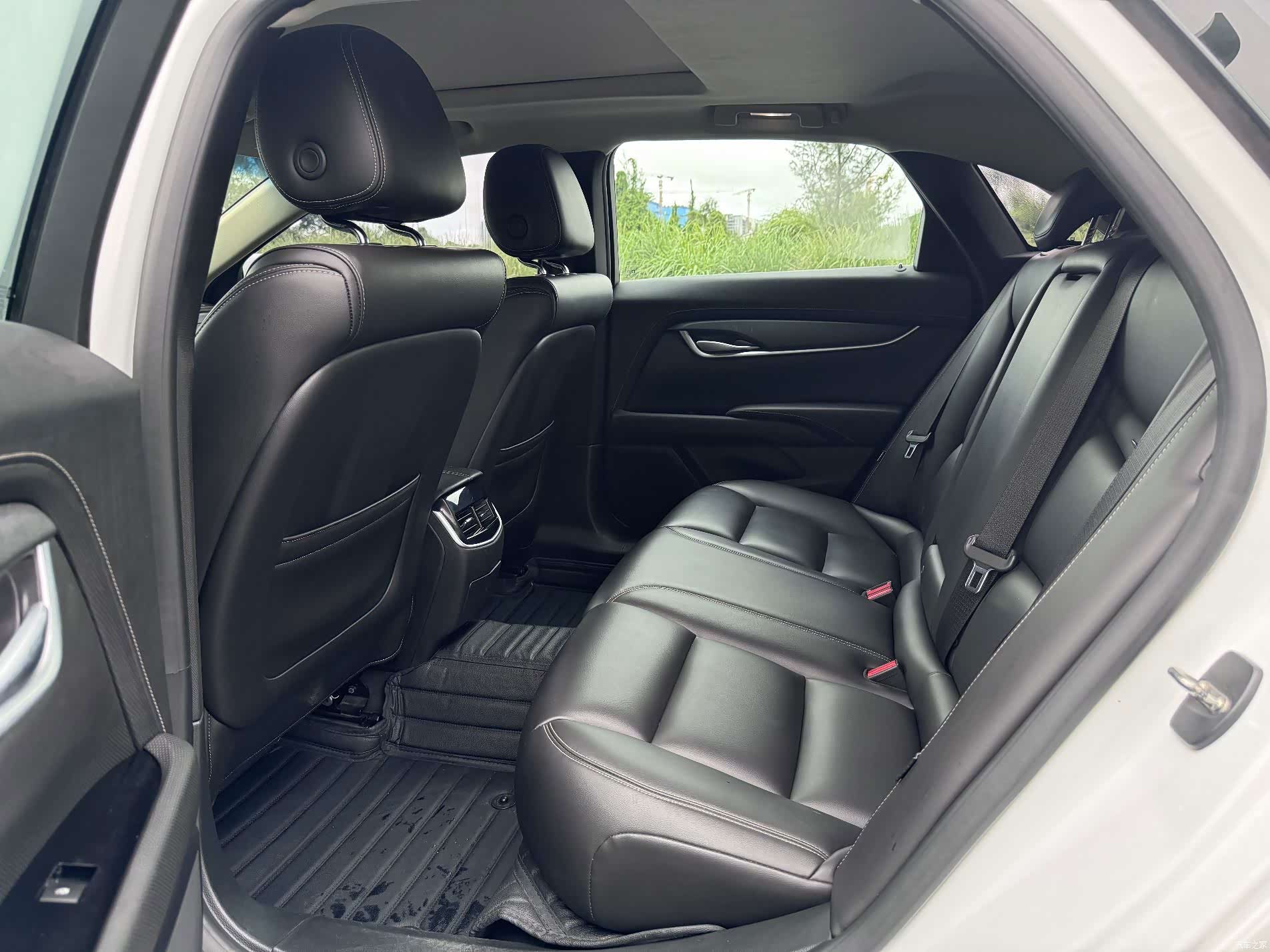 Cadillac XTS, 2018 9