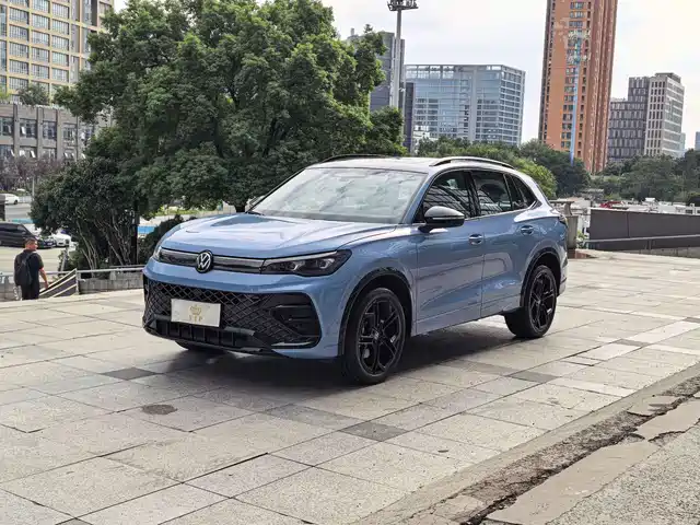 Volkswagen Tiguan L 2025 — купить из Китая под заказ