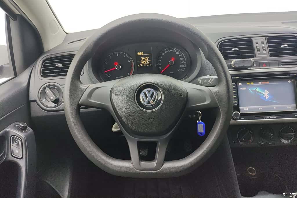 Volkswagen Polo, 2015 15