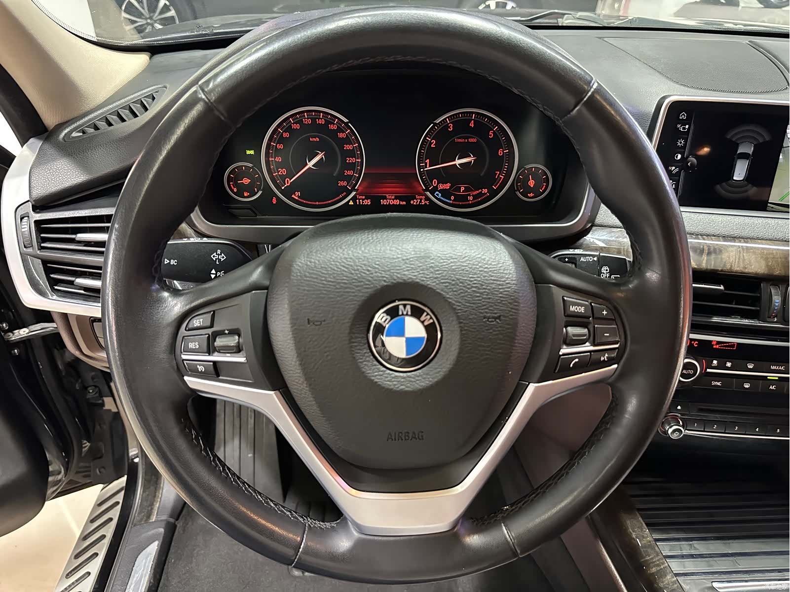 BMW X5, 2018 9