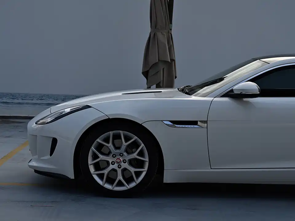 Jaguar F-TYPE