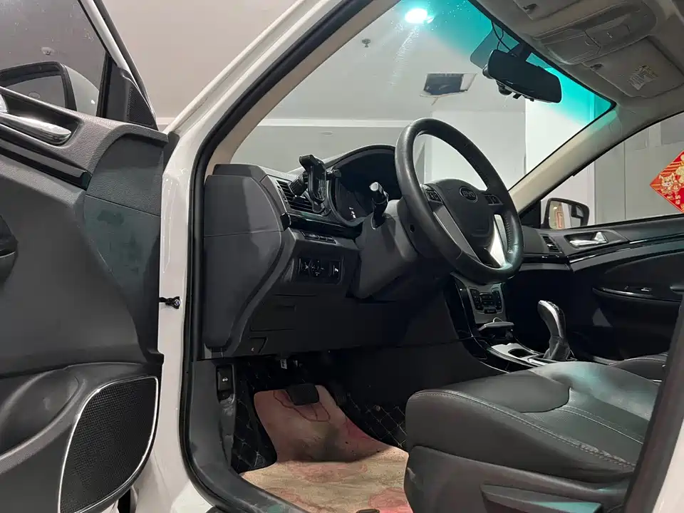 BYD e5 BYD e5