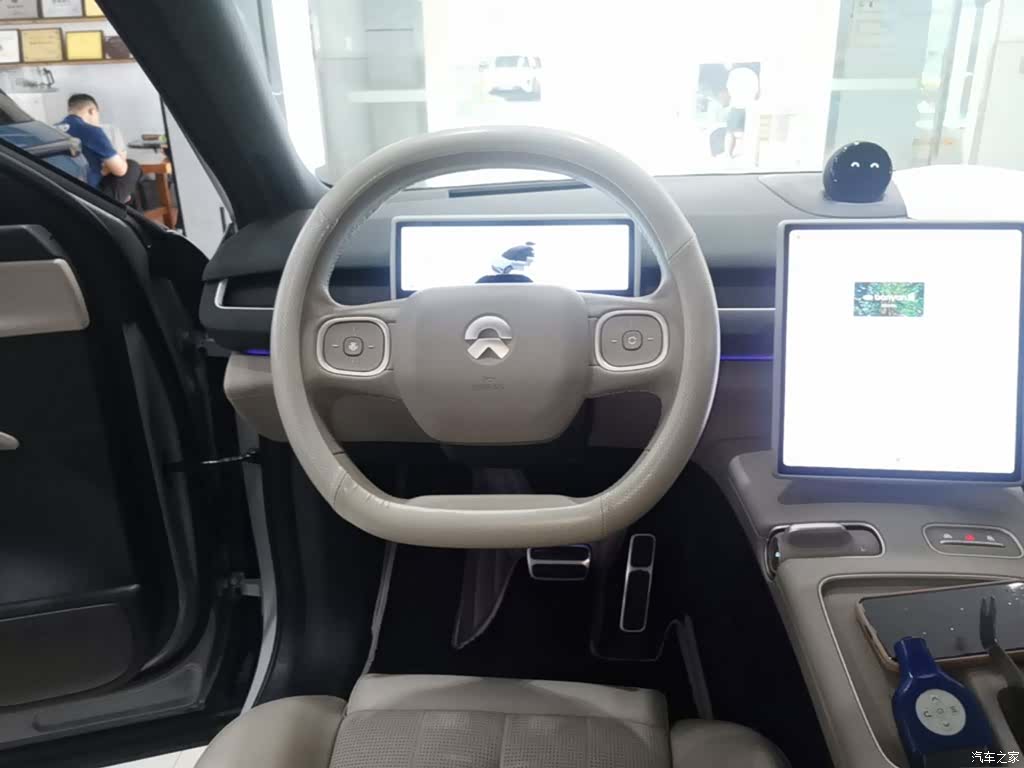 NIO ES8, 2023 11