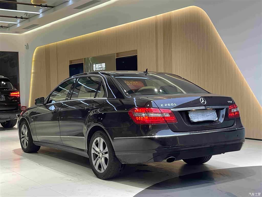 Mercedes-Benz E-Class, 2012 все фото