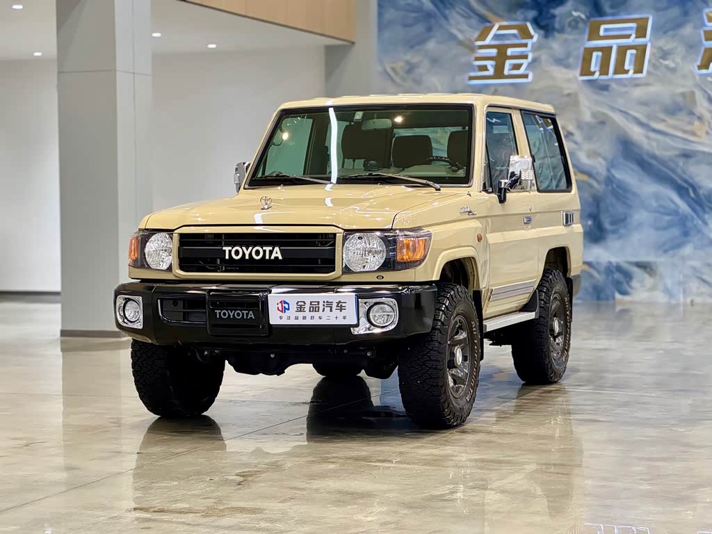 Toyota Land Cruiser LC71 2022 4.0L MT