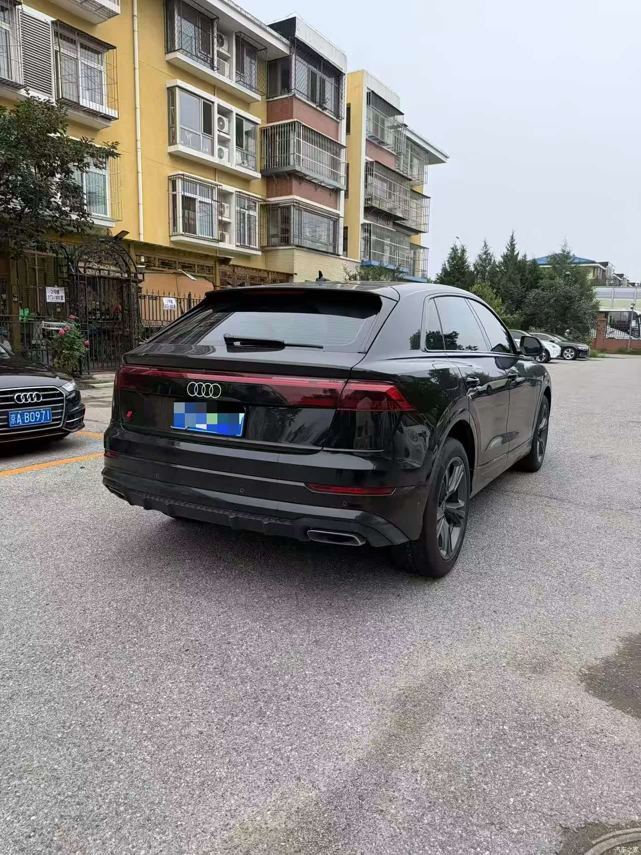 Audi Q8, 2025 7