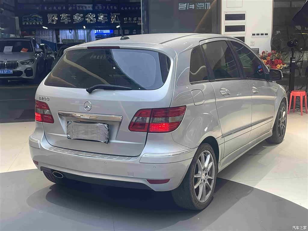 Mercedes-Benz B-Class, 2011 4
