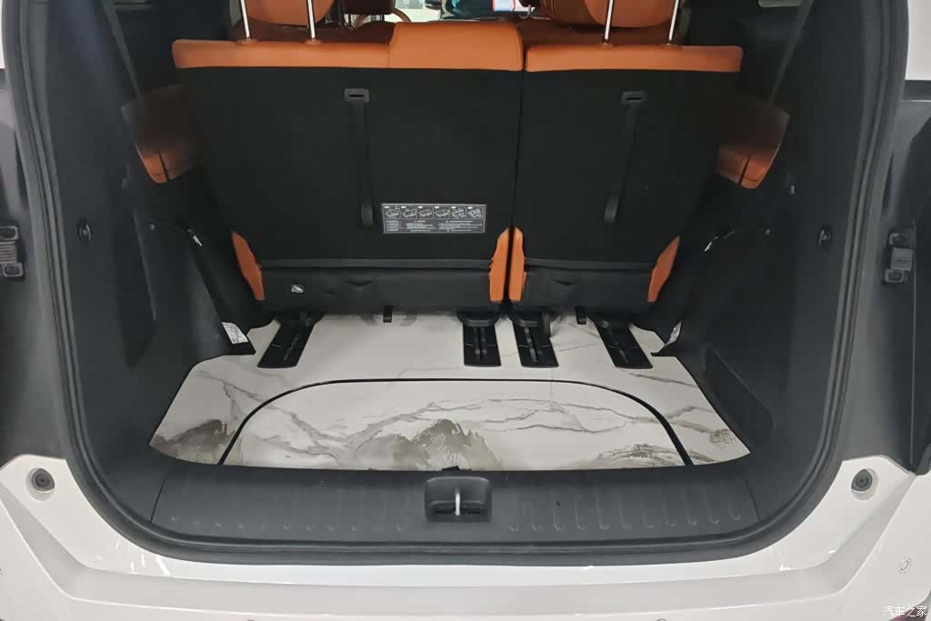 Trumpchi M8, 2026 4
