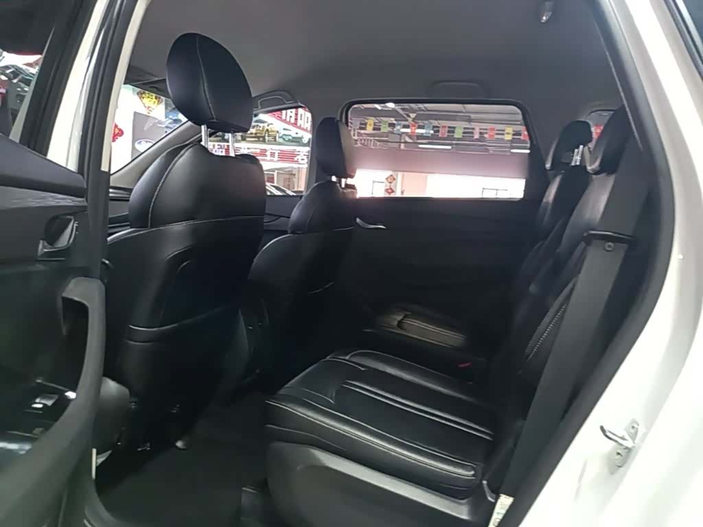 Wuling 360, 2018 17