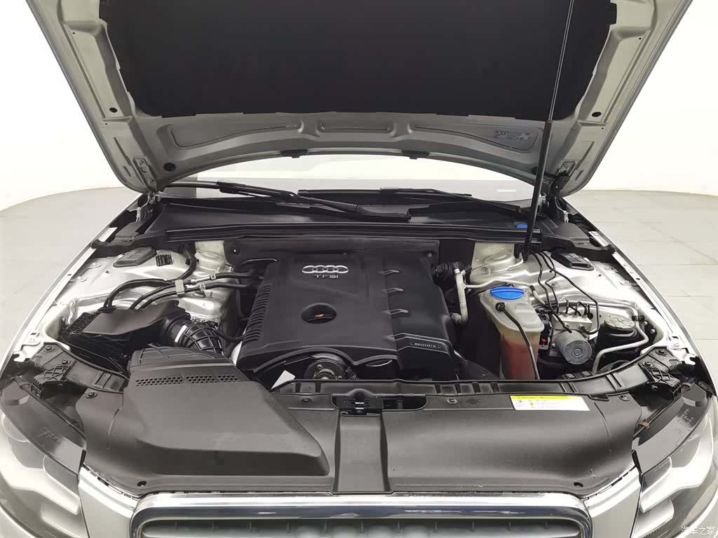 Audi A4L, 2012 6