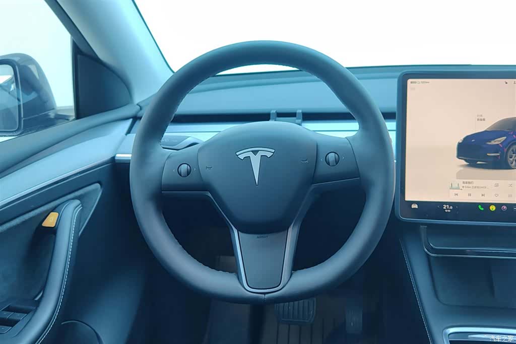 Tesla Model Y, 2024 15