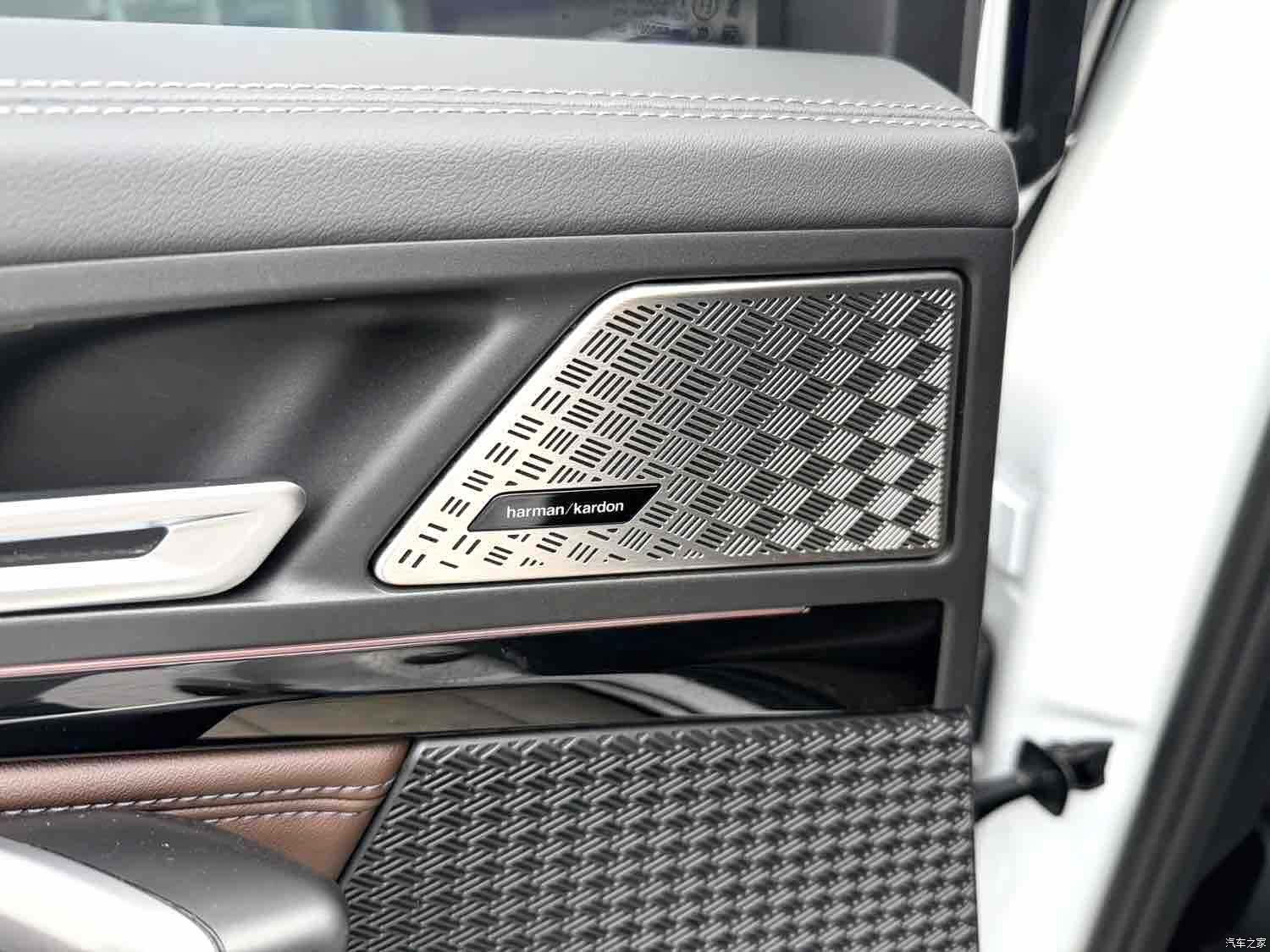 BMW X1, 2024 8