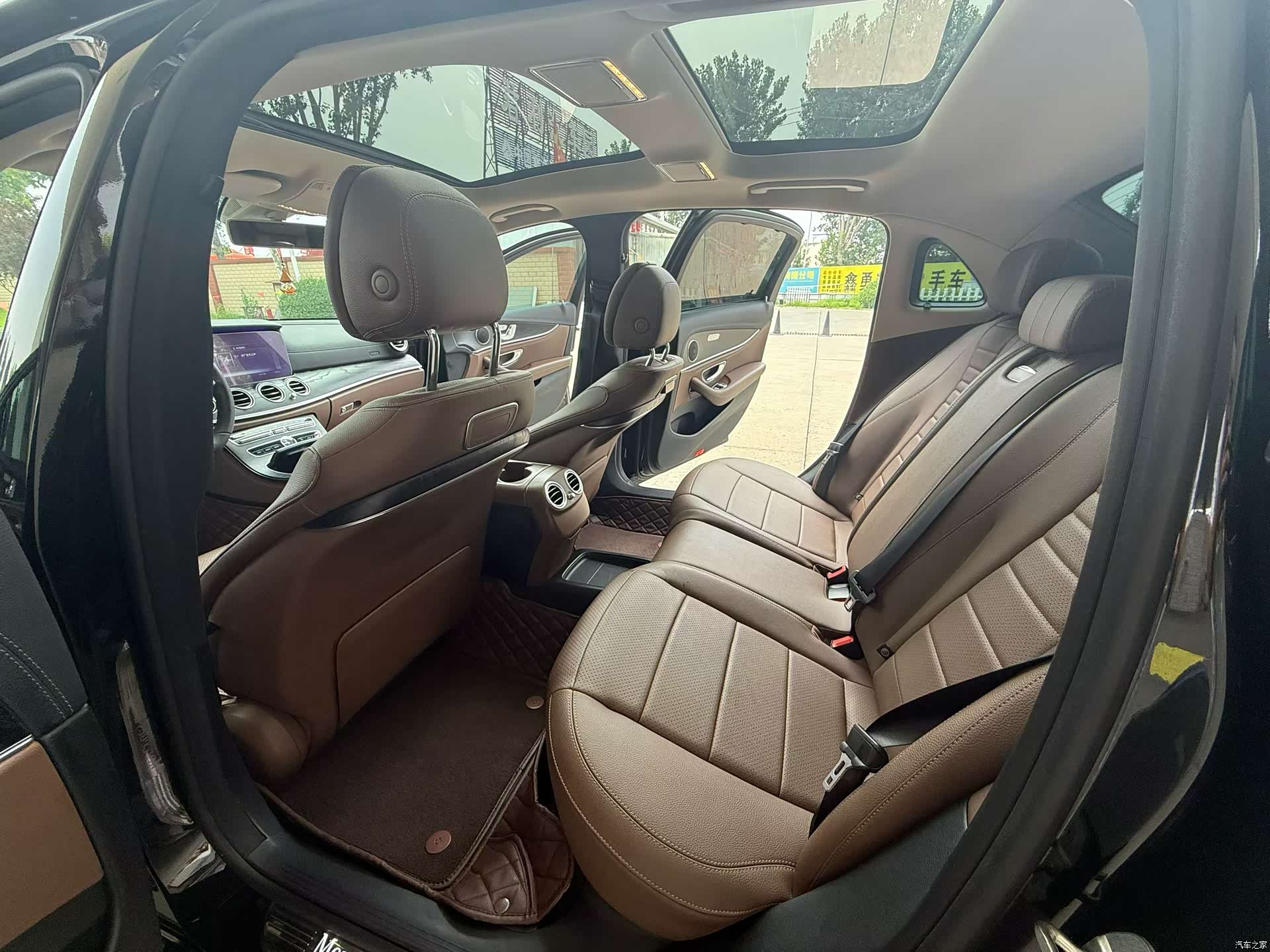 Mercedes-Benz E-Class, 2018 9