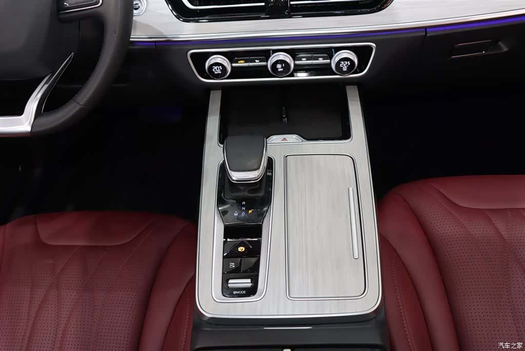 Hongqi HS5, 2025 14