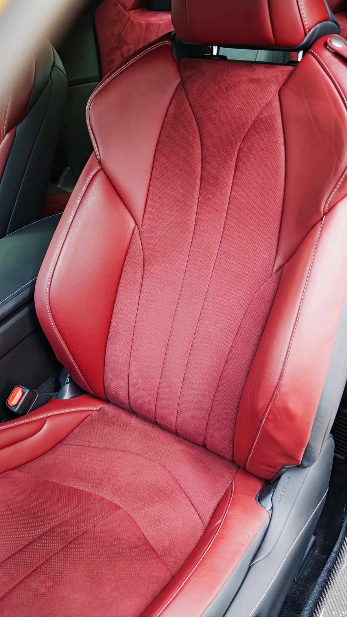 Lexus LC, 2018 9