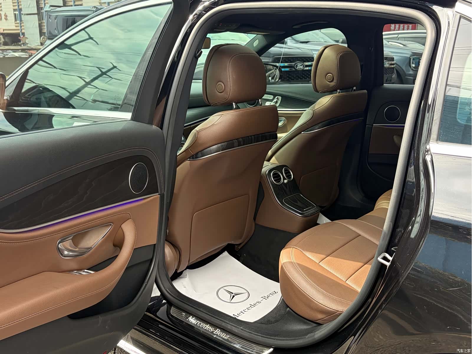 Mercedes-Benz E-Class, 2022 12