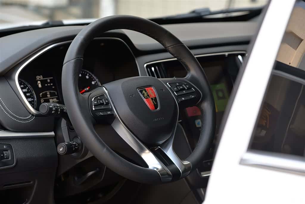 Roewe RX5, 2019 6