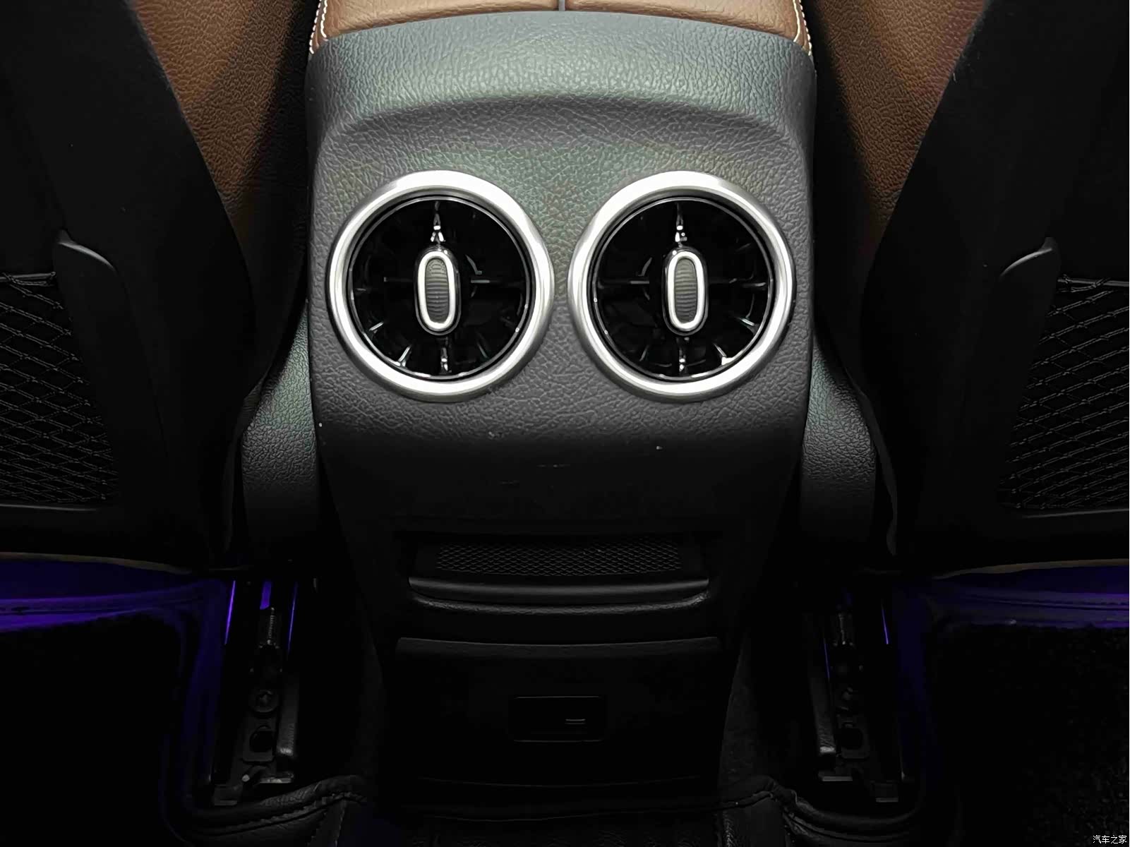 Mercedes-Benz GLB, 2021 30
