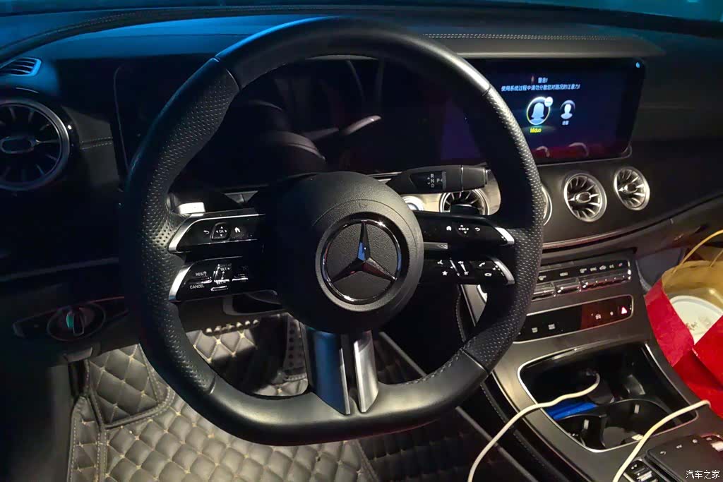 Mercedes-Benz E-Class, 2024 15
