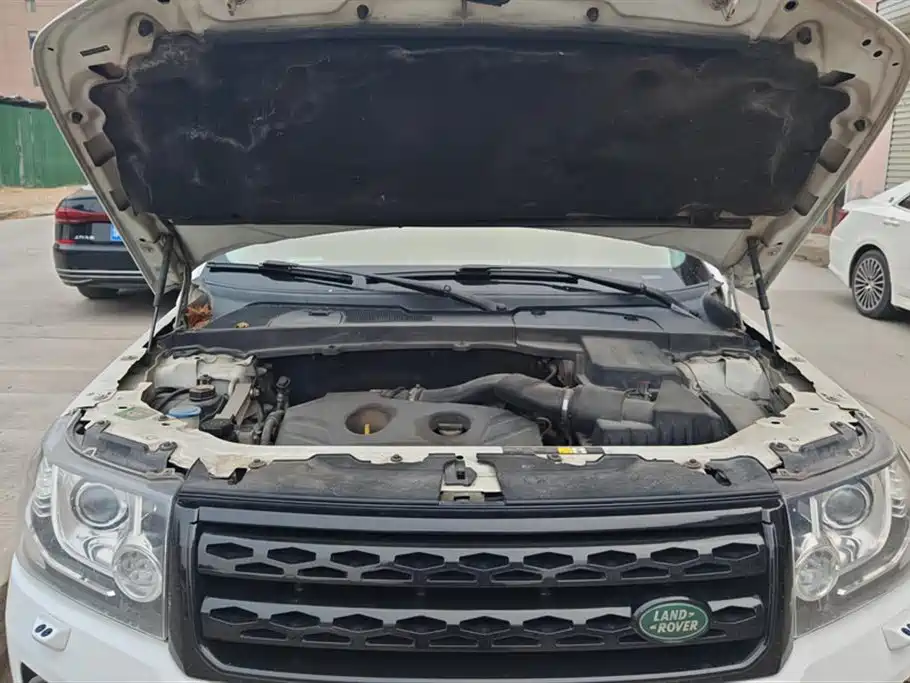 Land Rover Freelander 2