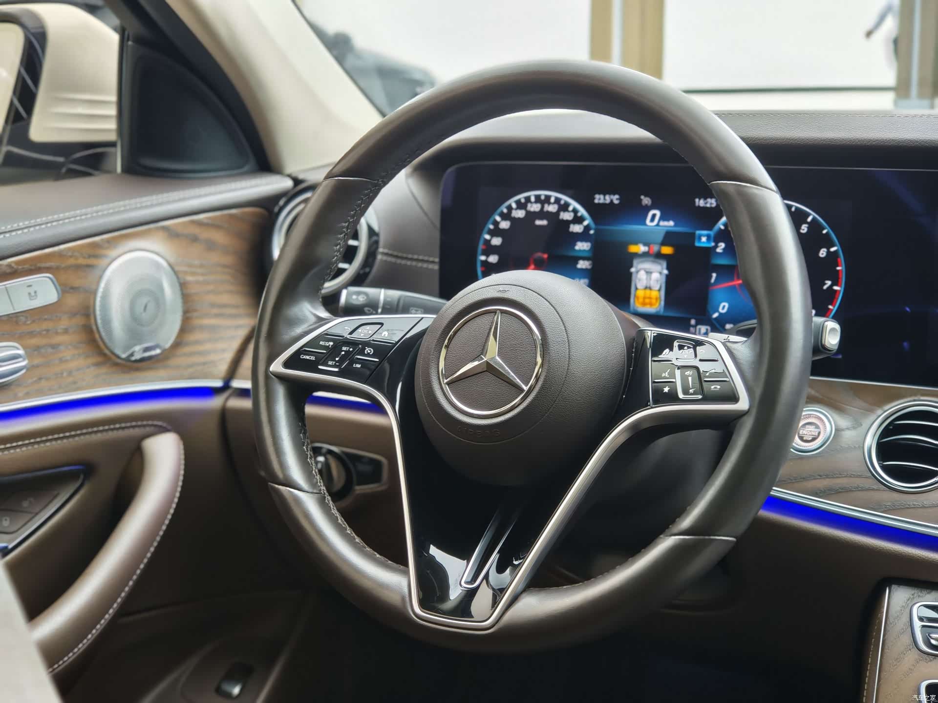Mercedes-Benz E-Class, 2021 9