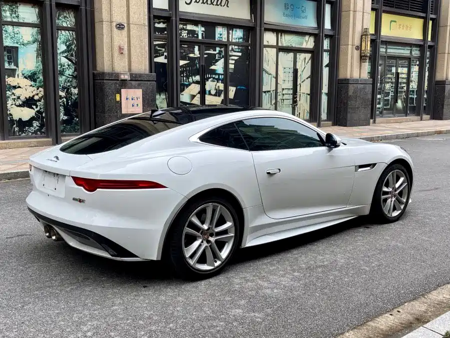 Jaguar F-TYPE