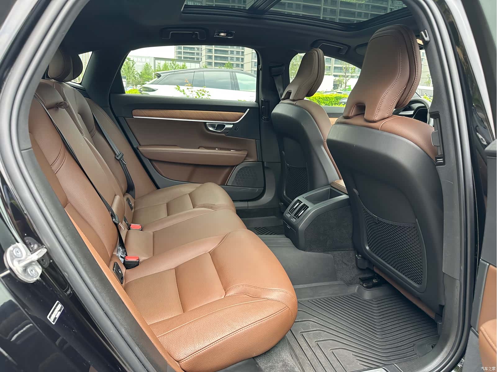Volvo S90, 2025 все фото