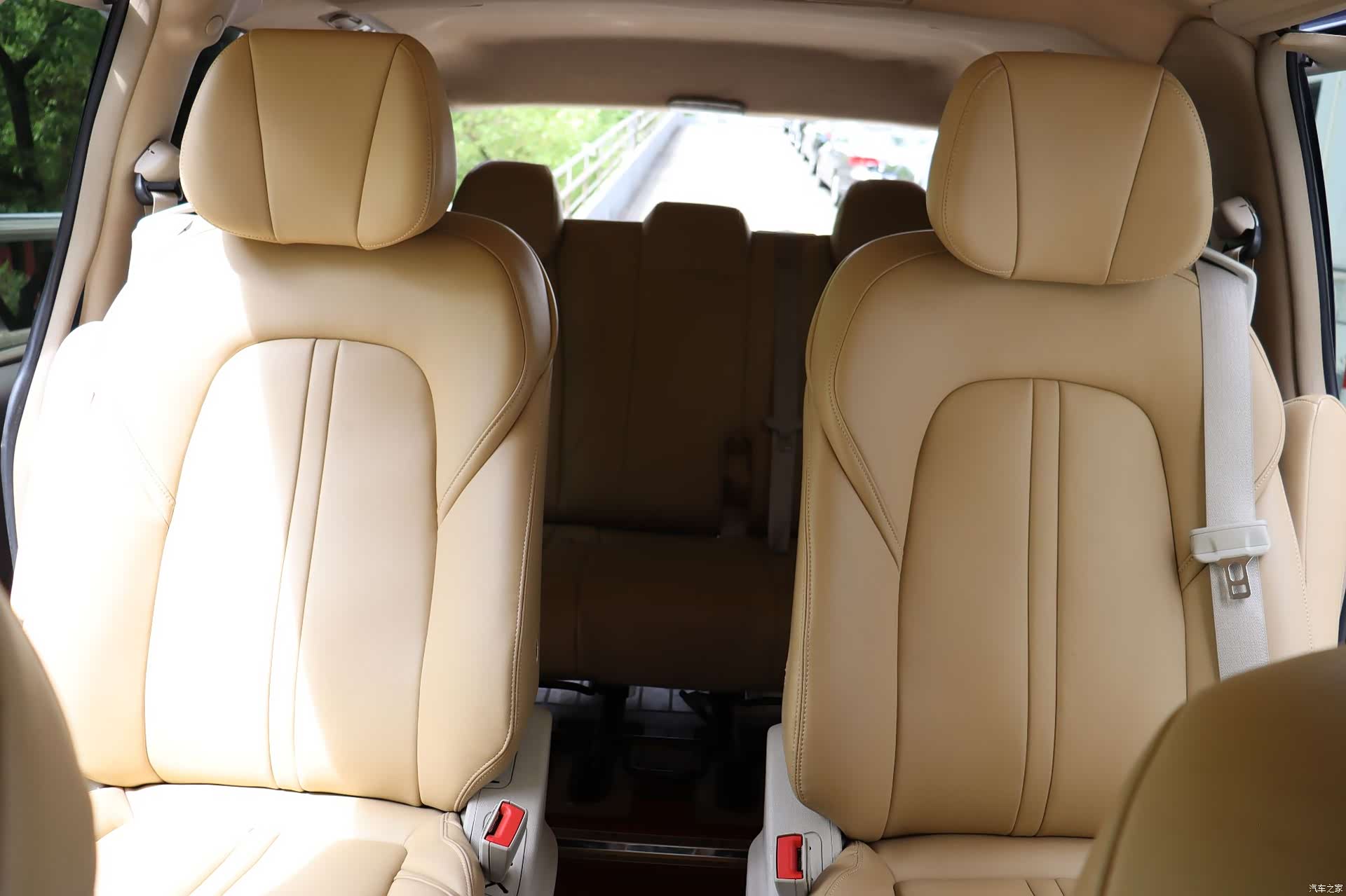 Buick GL8, 2010 17