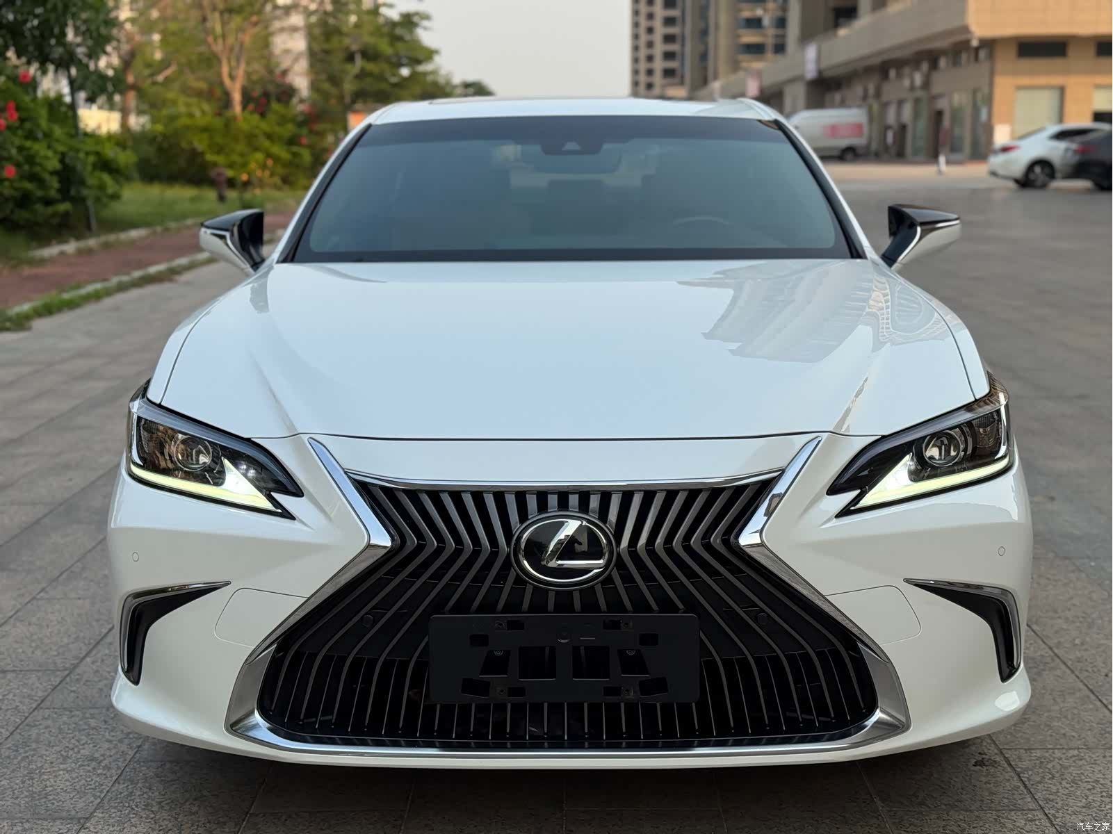 Lexus ES, 2019 1