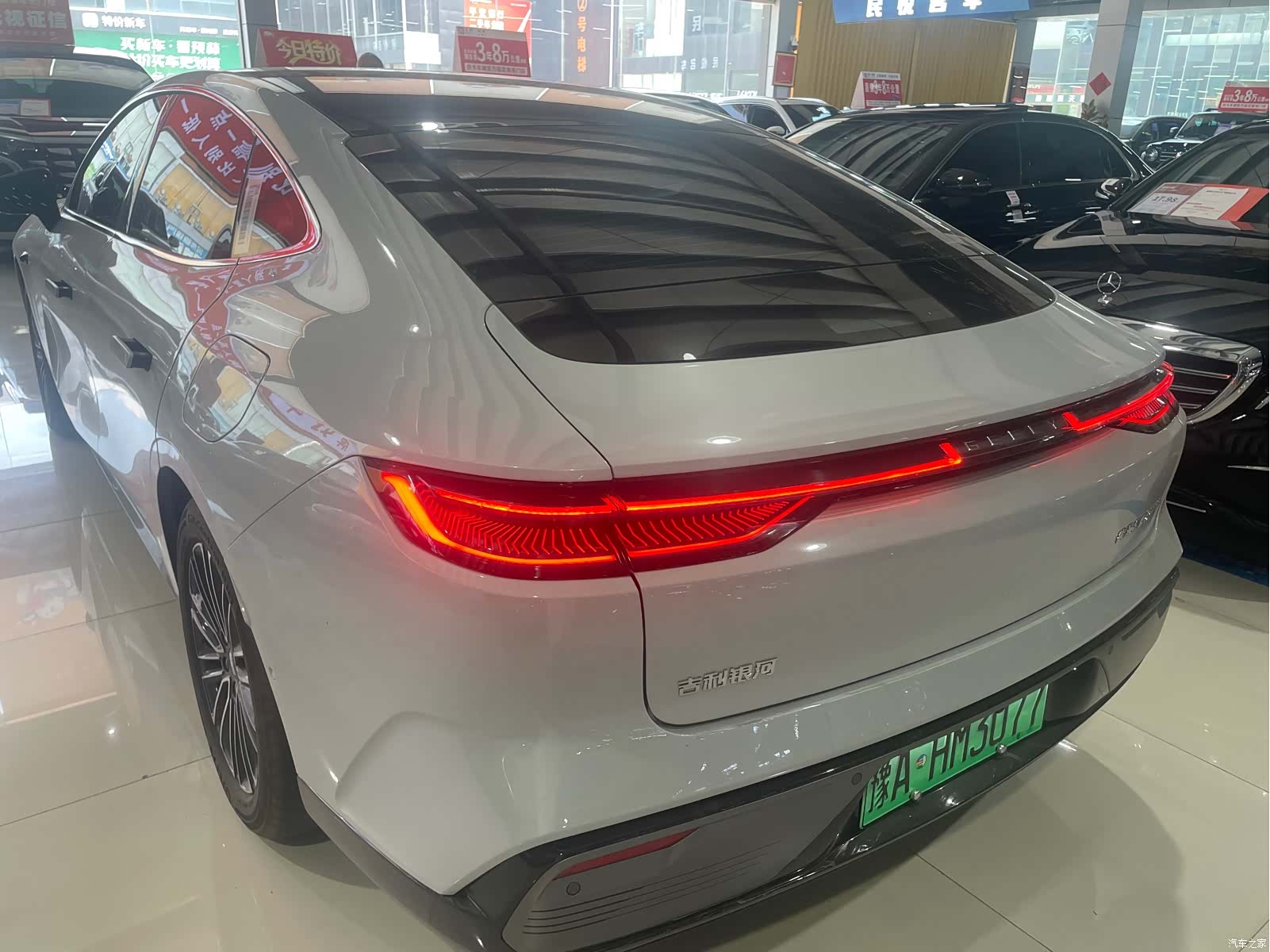 Geely 8, 2025 17