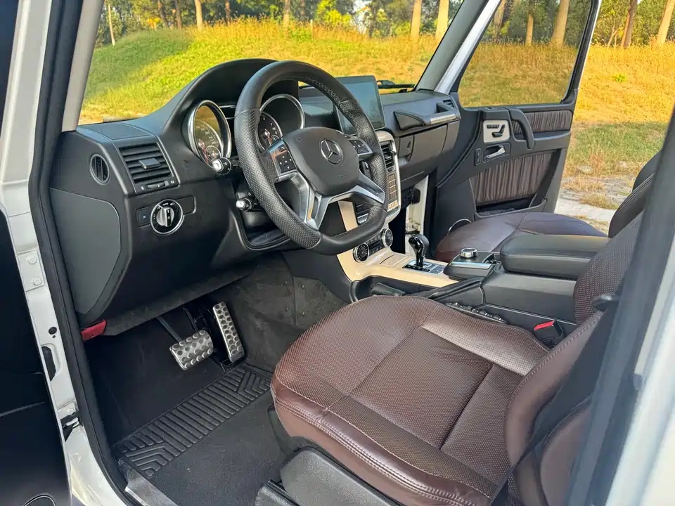 Mercedes-Benz G-class